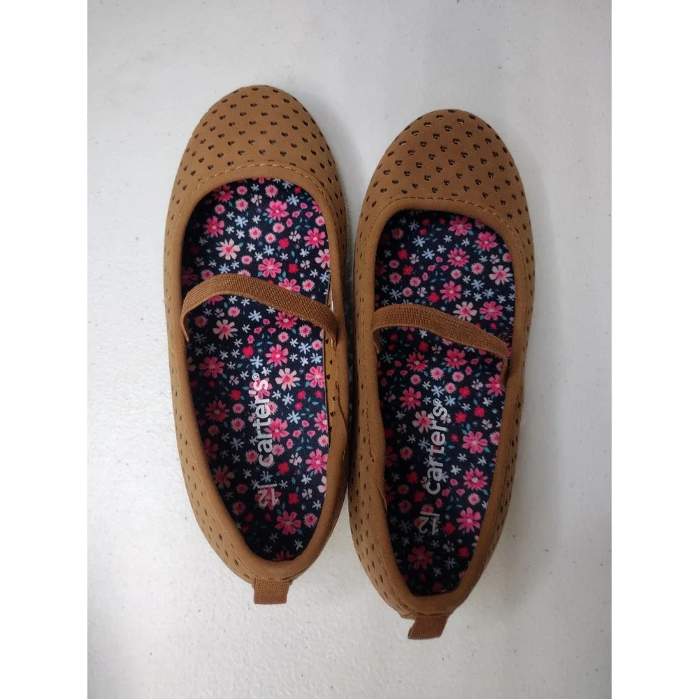 Carters Girls Tan Brown Perforated Heart Mary Jane Ballet Flats Size 12 Kids